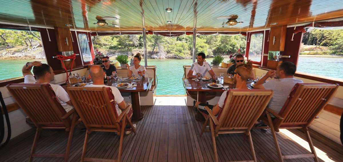 Gastronomy on 7 Day boat trip on Adriatic coast , adriatic coast cruise / cruises croatia