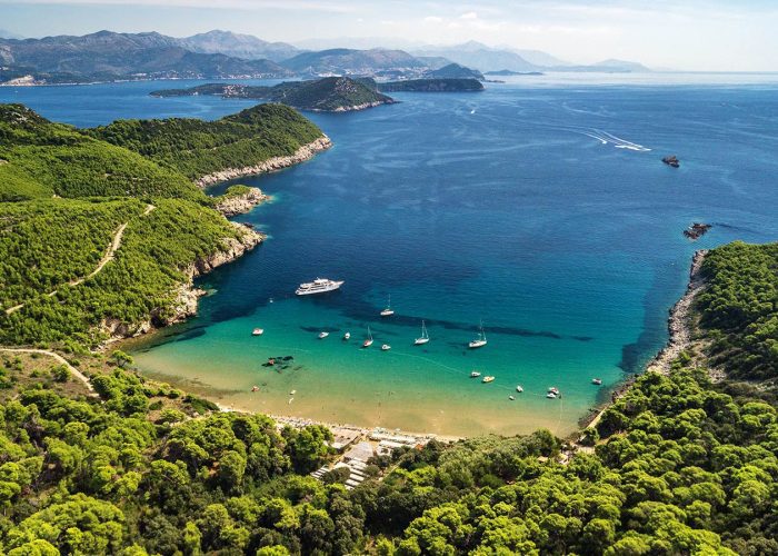 Pause auf Bootsfahrt am Strand Sunj, Dubrovnik, Kroatien