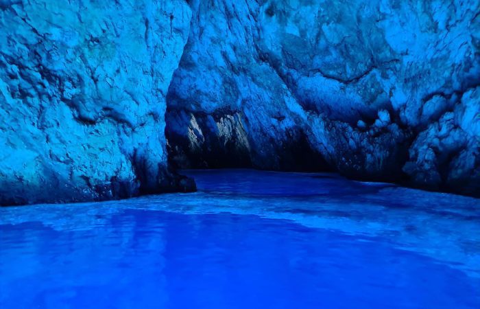 Bootsfahrt von Split und Brac, Insel Bisevo, Blaue Grotte