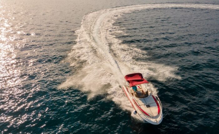rent a boat, najam broda, noleggiare una barca, ein Boot mieten Istria , pula. Fazana