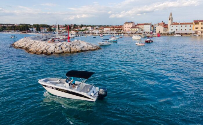 rent a boat, najam broda, noleggiare una barca, ein Boot mieten Istria , pula. Fazana