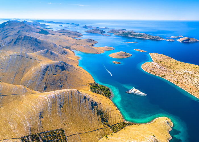 Nacionalni park Kornati, Park prirode Telašćica, izlet brodom,dalmatinski otoci, grupni izlet, plaže, sunčanje, kupanje, kristalno čisto more, opuštanje, priroda, turizam, Hrvatska, more, prijatelji, obitelj, izlet, avantura, uživanje,, tura brodom, brod, delfin, cjelodnevni izlet, otoci, Kornati Nationalpark, Naturpark Telašćica, Bootsfahrt, dalmatinische Inseln, Gruppenreisen, Strände, Sonnenbaden, Baden, kristallklares Meer, Entspannung, Natur, Tourismus, Kroatien, Meer, Freunde, Familie, Ausflug, Abenteuer, Vergnügen, Bootstour, Bootstour, Bootstopp, Tourismus, Kroatien, Meer, Freunde, Familie, Abenteuer, Vergnügen, Bootstopp, Boot Tour, Tourismus, Tourismus, Meeres Schiff, Delphin, All -Day -Reise, Inseln, Parco nazionale di Kornata, Parco naturale di Telašćica, gita in barca, isole dalmata, gite di gruppo, spiagge, prese al sole, bagno, mare cristallino, rilassamento, natura, turismo, croazia, mare, amici, famiglia, avventura, divertimento, tour in barca, nave, delfino, gita di un giorno, isole, Kornati National Park, Telašćica Nature Park, boat trip, Dalmatian islands, group trips, beaches, sunbathing, bathing, crystal clear sea, relaxation, nature, tourism, Croatia, sea, friends, family, trip, adventure, enjoyment, boat tour , ship, dolphin, all day trip, islands,